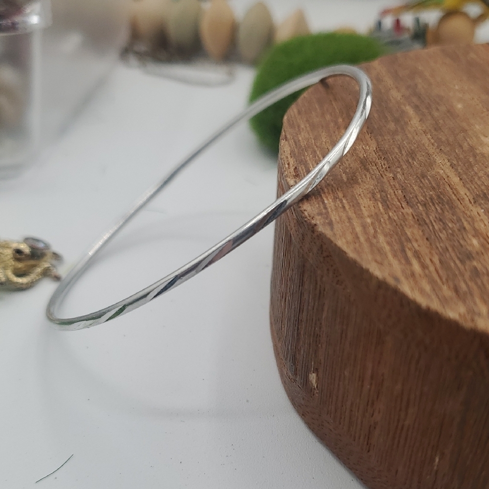 Silver Etched Bracelet Slider B3423